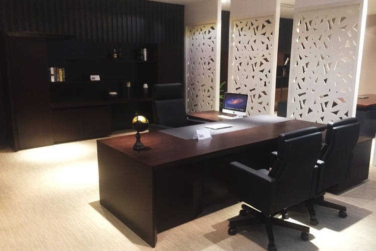 老板辦公桌尺寸