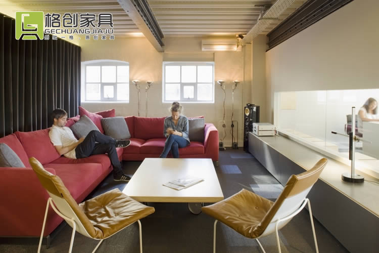 坪山辦公家具廠