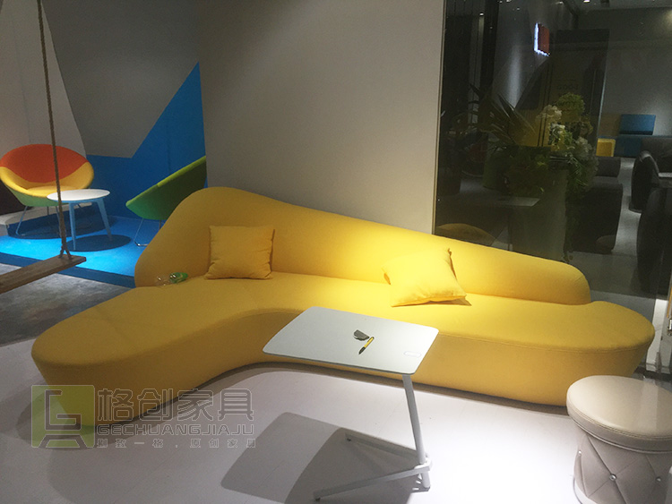 布藝辦公沙發