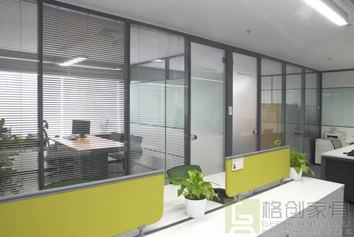 辦公室玻璃隔斷墻